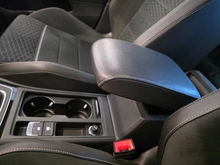 Volkswagen Golf Volkswagen Golf 1.4 TSI PHEV GTE | PANO / ACC / LED / CARPLAY / CAMERA / P.SENSOR V+A / LEDER-ALCANTARA / STOELVERW. / LANE ASS ! - afbeelding nr 56