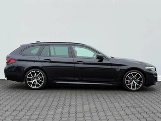 BMW 5 Serie BMW 5-serie Touring 530e M-Sport | Panoramadak | Leder | Driving Assist Prof | Trekhaak - afbeelding nr 12