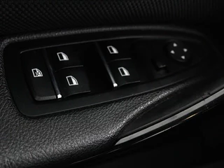 BMW 4 Serie BMW 4-serie Gran Coupé 420i Sport Line | Stoelverwarming | Full LED | Sportstoelen | Bluetooth | Climate control | Parkeerhulp | Cruise control - afbeelding nr 29