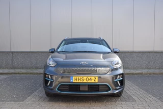 Kia e-Niro Kia e-Niro ExecutiveLine 64 kWh | Stoelverwarming/koeling | Elektrisch verstelb. bestuurdersstoel met geheugen | Draadloze telefoonlader | - afbeelding nr 42