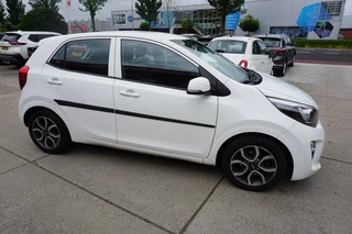 Kia Picanto KIA Picanto 1.0 CVVT 67pk 5-zits DynamicLine Navigatie Camera LM velgen - afbeelding nr 3