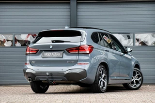 BMW X1 BMW X1 sDrive18i M-Sport M-Pakket /LED/PANODAK/GROOT NAVI/STOELVERW./TREKHAAK/ACC/LEDER! - afbeelding nr 3