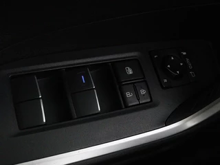 Toyota RAV4 Toyota RAV4 2.5 Hybrid AWD Dynamic | Stoel & stuurverwarming |  Trekhaak | Camera | Carplay | Full LED | Keyless | Navigatie - afbeelding nr 29