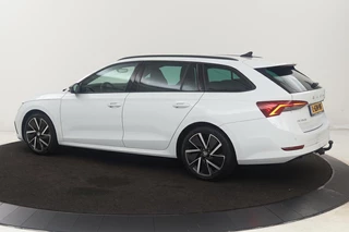 Škoda Octavia Skoda Octavia 1.0 e-TSI Sport | Carplay | Trekhaak |  Sportstoelen | Full LED | Sfeerverlichting | Navigatie | Climate control | Parkeerhulp - afbeelding nr 2