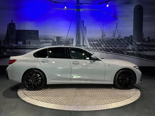 BMW 3 Serie BMW 3-serie 318i M Sport Edition *Schuifdak*Shadow Line*Camera*Laser* - afbeelding nr 2
