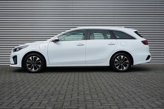 Kia Ceed Sportswagon Kia Ceed Sportswagon PHEV Dynamic+Line AFN.HAAK | CRUISE | NAVI | KEYLESS | CARPLAY! - afbeelding nr 2
