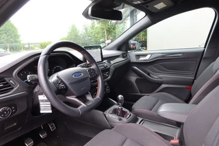 Ford Focus Ford Focus 1.0 EcoBoost ST Line Business 125pk NAVI, Camera, Trekhaak, B&O, Winter pack - afbeelding nr 6