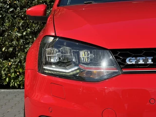 Volkswagen Polo Volkswagen Polo 1.8 TSI GTI, FACELIFT, NAVI, CRUISE, LED, ECC-AIRCO, STOELVERWARMING, PARKEERSENSOREN, LICHTMETAAL 17