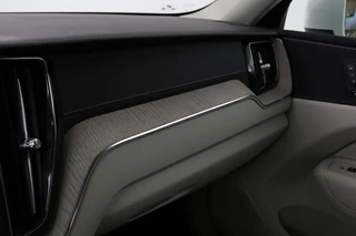Volvo XC60 Volvo XC60 2.0 T6 Recharge AWD Inscription | Panoramadak | Trekhaak | Stoel & stuurverwarming | Leder | Carplay | Memory | Keyless | Full LED - afbeelding nr 25