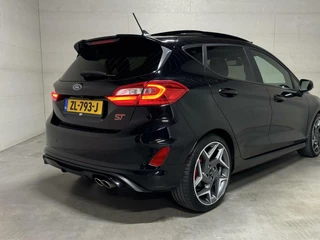 Ford Fiesta Ford Fiesta 1.5 EcoBoost ST-3 Performance Pano Recaro B&O CarPlay - afbeelding nr 57