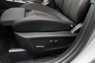 Ford Kuga Ford Kuga 2.5 PHEV ST-Line X 243pk Wegklapbare Trekhaak | Winterpack | Panorama dak | 19 inch velgen | Technology Pack | Solar Silver - afbeelding nr 25