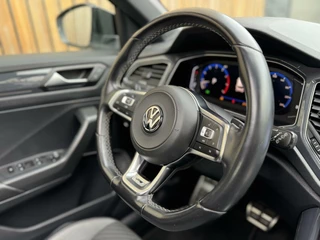 Volkswagen T-Roc Volkswagen T-Roc 1.5 TSI R-line Automaat | Panoramadak | LED | Stoelverwarming | Keyless entry&start | Elektrisch bedienbare achterklep | DAB radio | Apple CarPlay | Parkeersensoren voor en achter | Achteruitrijcamera - afbeelding nr 53