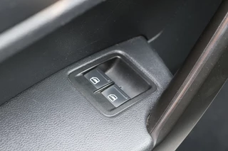 Volkswagen Caddy Volkswagen Caddy 2.0 TDI DSG L2H1 Maxi | Navigatie | PDC | Cruise control | Airco | Schuifdeur | NAP Logisch | Dealer onderhouden | Nieuwe APK - afbeelding nr 18