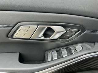 BMW 3 Serie BMW 3-serie 320e Business Edition Plus panodak - afbeelding nr 15