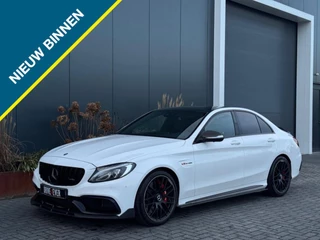 Mercedes-Benz C-Klasse 63 AMG | Downpipe | Carbon Bodykit