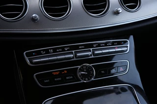Mercedes-Benz E-Klasse Mercedes-Benz E-Klasse 250 Ambition 9G Widescreen Navi Camera LED Ambiente - afbeelding nr 12