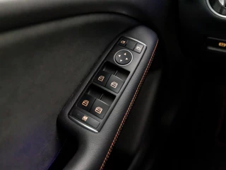 Mercedes-Benz B-Klasse Automaat (PANORAMADAK, GROOT NAVI, SFEERVERLICHTING, RODE GORDELS, LEDER/ALCANTARA, SPORTSTOELEN, GETINT GLAS, TREKHAAK, NIEUWSTAAT) - afbeelding nr 24