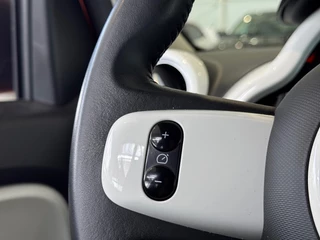 Renault Twingo Renault Twingo R80 Serie Limitee V. Airco Stoel verwarmd Cruise Navi Camera - afbeelding nr 23