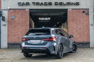 BMW 1 Serie BMW 1-serie 118i High Executive M-Sport Pano / Trekhaak / Apple Car Play - afbeelding nr 3