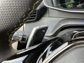 Peugeot 208 Peugeot 208 1.2 PureTech GT Pack AUT. | 1e eigenaar | dealer onderh. | adapt. cruise contr. camera | sportstoelen | apple carplay - afbeelding nr 32