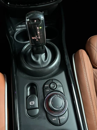 MINI Clubman MINI Clubman Cooper 1.5, 136PK,Leer,Automaat,schuifdak,electr. stoel,voorruitverw,stoelverw - afbeelding nr 23