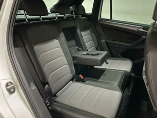 Volkswagen Tiguan Volkswagen Tiguan 1.4 TSI ACT 2X R-Line Pano Virtual Trekh - afbeelding nr 20