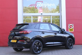 Opel Grandland Opel Grandland 1.2 Turbo 136PK AUTOMAAT Hybrid GS | BLACK PACK | STOEL/STUUR VERWARMING | NAVIGATIE | APPLE CARPLAY/ANDROID AUTO | DODEHOEK DETECTIE | 18