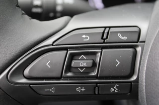 Toyota Yaris Cross Toyota Yaris Cross 1.5 Hybr 130 Dynamic + Comfort Pakket - afbeelding nr 18