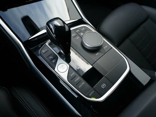 BMW 3 Serie BMW 3-serie Touring 330e 293pk Sport Line | Full LED | Sportstoelen | Adaptive cruise | Trekhaak - afbeelding nr 7