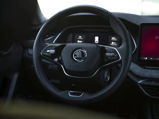 Škoda Octavia Škoda Octavia Combi 1.5 TSI MHEV Business Edition Plus | Matrix LED | Lounge Interieur | Chrome pakket | Stoel-, Stuur- & voorruitverwarming | Navi 13inch | Wireless App-connect | El. achterklep m.sensor | ACC - afbeelding nr 14