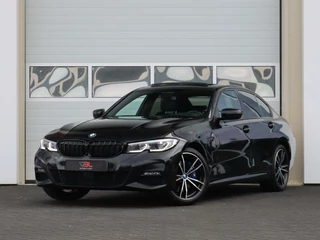 BMW 3 Serie BMW 3-serie 330e High Executive M-sport | Schuif/ kanteldak - afbeelding nr 56