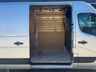 Renault Master Renault Master 2.3 DCi 135PK L2H2 GB / Trekhaak / Navi / Airco - afbeelding nr 3