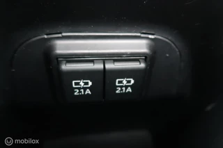 Toyota RAV4 Toyota RAV4 2.5 Hybrid Active Bi-Tone Pano Navi Carplay - afbeelding nr 32