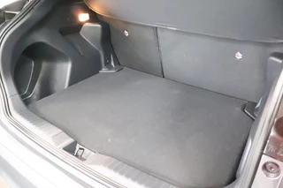 Toyota Yaris Cross Toyota Yaris Cross 1.5 Hybrid 130 First Edition MY24 | Stoelverwarming - afbeelding nr 21