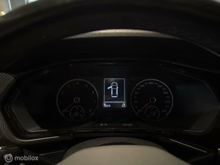 Volkswagen T-Cross Volkswagen T-Cross 1.0 TSI DSG Life Business | CARPLAY | ACC - afbeelding nr 37