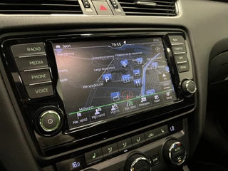 Škoda Octavia Škoda Octavia Combi 2.0 TDI RS /184PK / AUTOMAAT / LEDER / PANODAK / Trekh. 1600KG. - afbeelding nr 21
