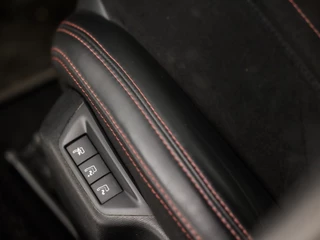 Peugeot 308 Peugeot 308 1.2 PureTech GT-line Automaat (NAVIGATIE, CAMERA, KEYLESS, MASSAGE, STOELVERWARMING, CAMERA, SPORTSTOELEN, LEDER/ALCANTARA, GETINT GLAS, NIEUWE APK, NIEUWSTAAT) - afbeelding nr 35