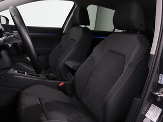 Volkswagen Golf Volkswagen Golf 1.4 TSI e-Hybrid Style | Stoel & stuurverwarming |  Massage | Adaptive cruise | Carplay | Memory | Navigatie | Sfeerverlichting - afbeelding nr 4