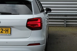 Audi Q2 Audi Q2 1.4 TFSI 150pk CoD Sport Automaat NL-Auto NAP Panoramadak Clima Cruise Navi PDC 17
