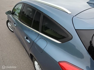 Ford Focus Ford Focus Wagon 125 PK H6 Titanium Navigatie DonkerGlas Trekhaak Chroom Clima Pdc V+A - afbeelding nr 28