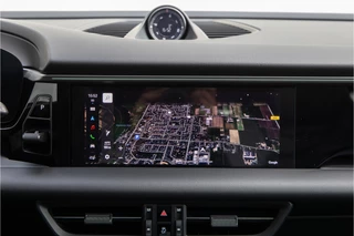 Porsche Macan Porsche Macan 4 100 kWh Panorama, Trekhaak, 22