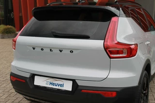 Volvo XC40 Volvo XC40 T4 Recharge R-Design | Parkeercamera | Stoelverwarming | Leder | Electr. Stoelen | Glossy Black | Keyless - afbeelding nr 12