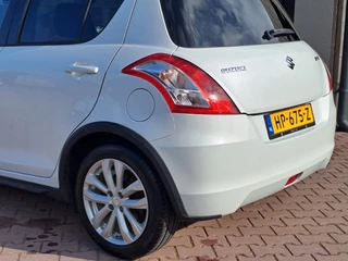 Suzuki Swift Suzuki Swift 1.2 Exclusive EASSS | Airco | Cruise | Keyless | Stoelverwarming | LMV | - afbeelding nr 39