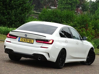 BMW 3 Serie BMW 3 Serie 330i 258PK High Ex. M-Sport / M-Perf. 2019 / LED / *NAP* - afbeelding nr 9