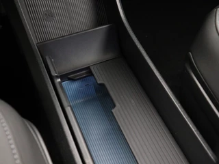 Volvo EX30 Volvo EX30 EXTENDED RANGE PLUS HARMAN KARDON GOOGLE MAPS CAMERA DAB+ - afbeelding nr 19