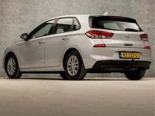 Hyundai i30 (APPLE CARPLAY, NAVIGATIE, CAMERA, CLIMATE, TREKHAAK, SPORTSTOELEN, CRUISE, LM VELGEN, NIEUWSTAAT) - afbeelding nr 3