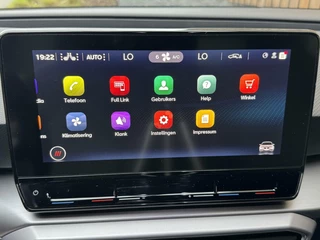 SEAT Leon Seat Leon 1.5 TSI FR Launch Edition | LED | Stoelverwarming | Navigatiesysteem | Adaptive cruise control | Apple CarPlay | 18 inch lichtmetalen velgen | Achteruitrijcamera | Trehaak uitklapbaar | Parkeersensoren voor en achter - afbeelding nr 21