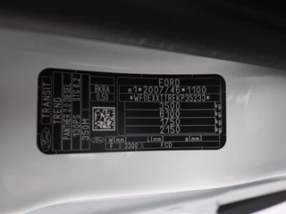 Ford Transit Ford Transit 2.0TDCI 130PK L2H2 | Navigatie | Camera | Trekhaak 2800Kg | Airco | 3-Persoons - afbeelding nr 22