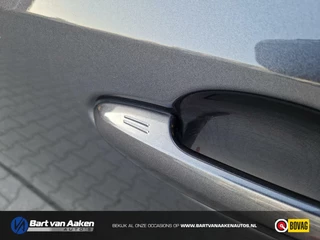 Toyota RAV4 Toyota RAV4 2.5 Plug-in Hybrid AWD Bi-Tone Plus PHEV - afbeelding nr 34