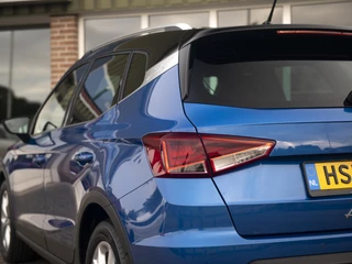 SEAT Arona SEAT Arona 1.0 EcoTSI 116pk FR DSG | Full LED | Keyless | ParkAssist + Camera | App-Connect | Armsteun vóór | Black Pack | Wireless Charge - afbeelding nr 49